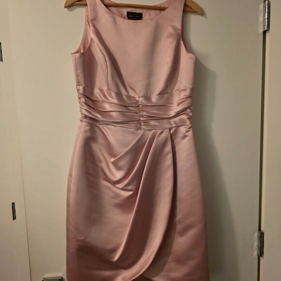 Dress - Picture 6 of 6